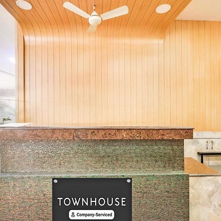 Super Townhouse Visakhapatnam Hotel Ngoại thất bức ảnh