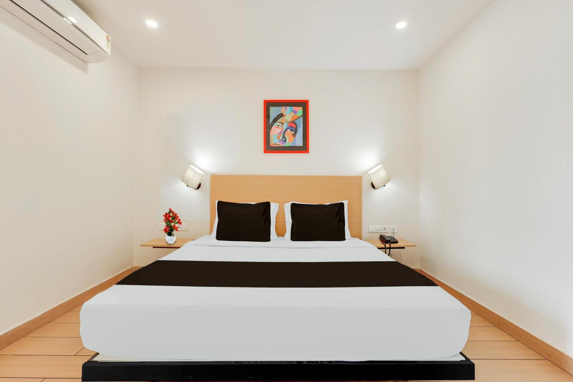 Super Townhouse Visakhapatnam Hotel Ngoại thất bức ảnh