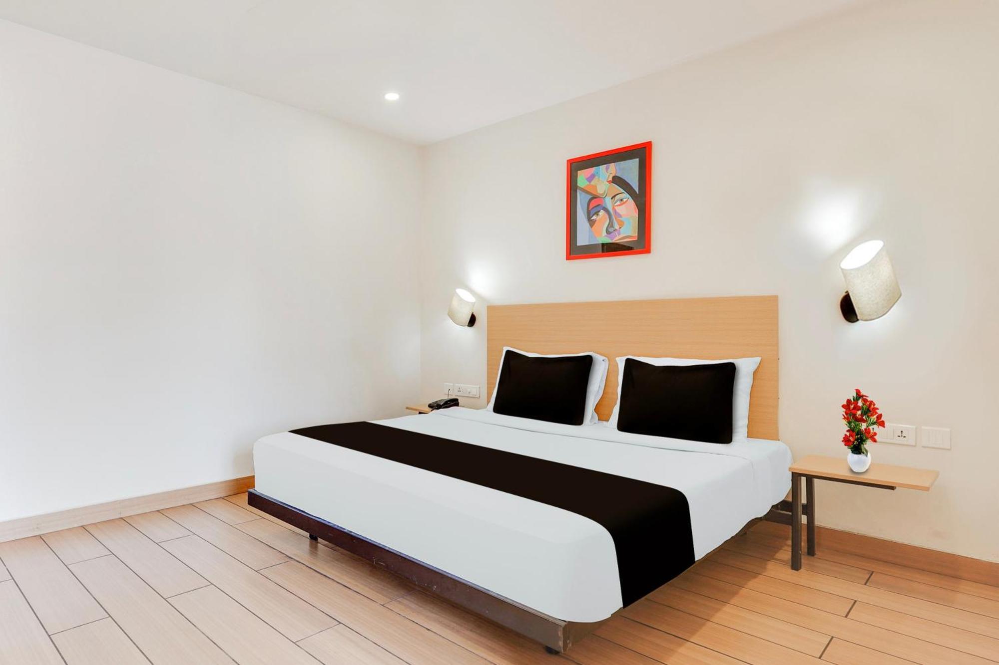 Super Townhouse Visakhapatnam Hotel Ngoại thất bức ảnh