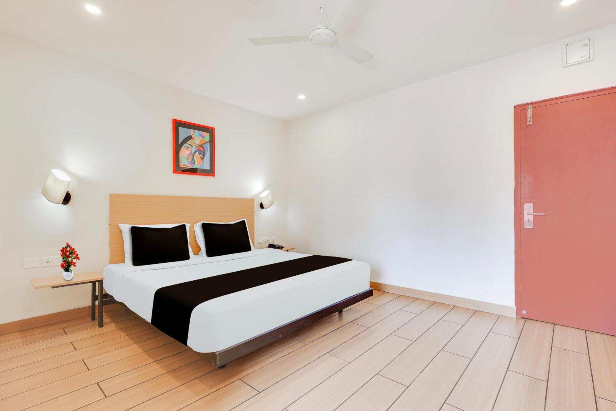 Super Townhouse Visakhapatnam Hotel Ngoại thất bức ảnh