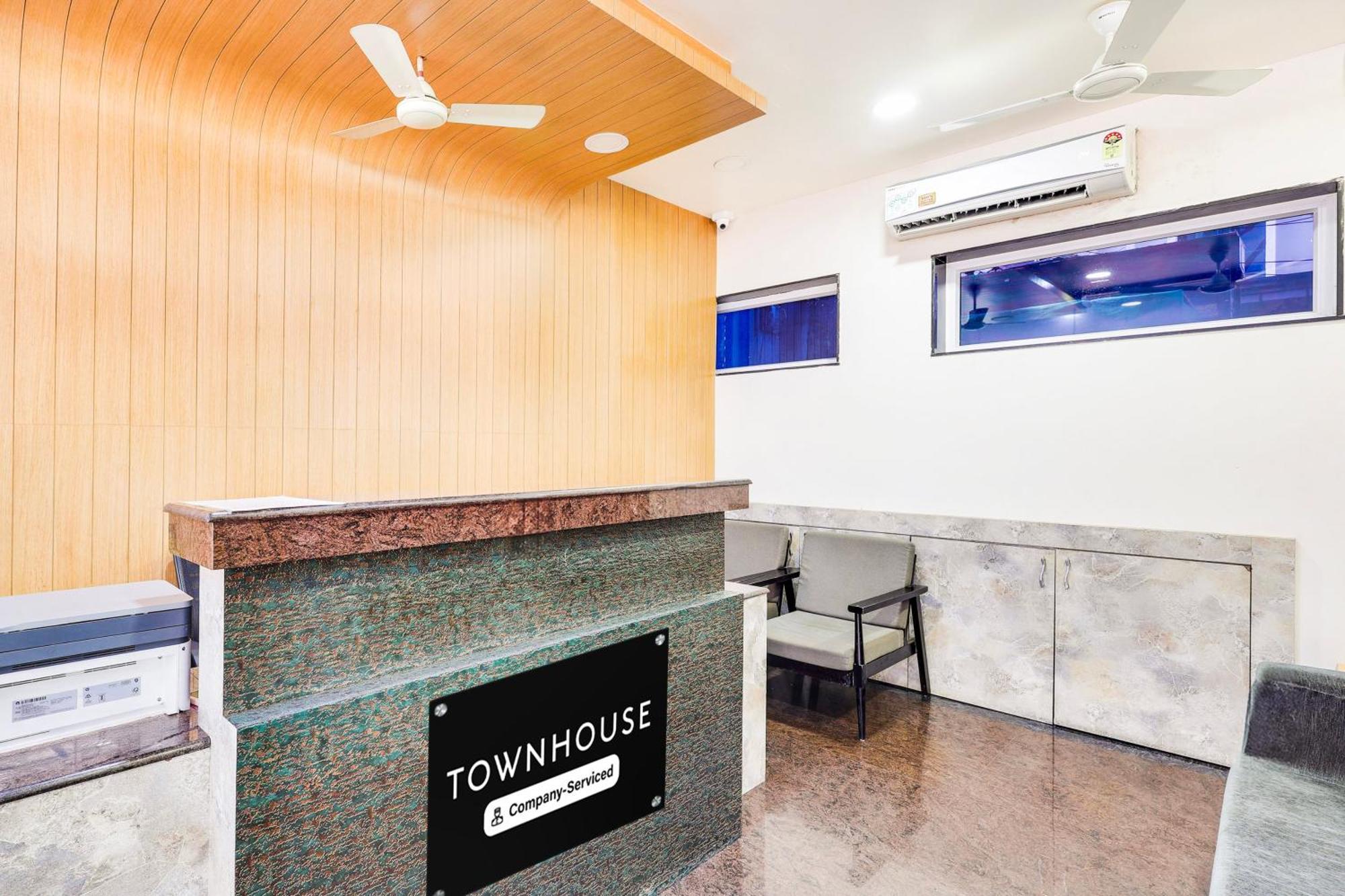 Super Townhouse Visakhapatnam Hotel Ngoại thất bức ảnh